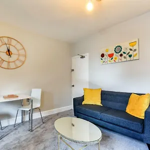 1 At 3 Jubilee Apartment York